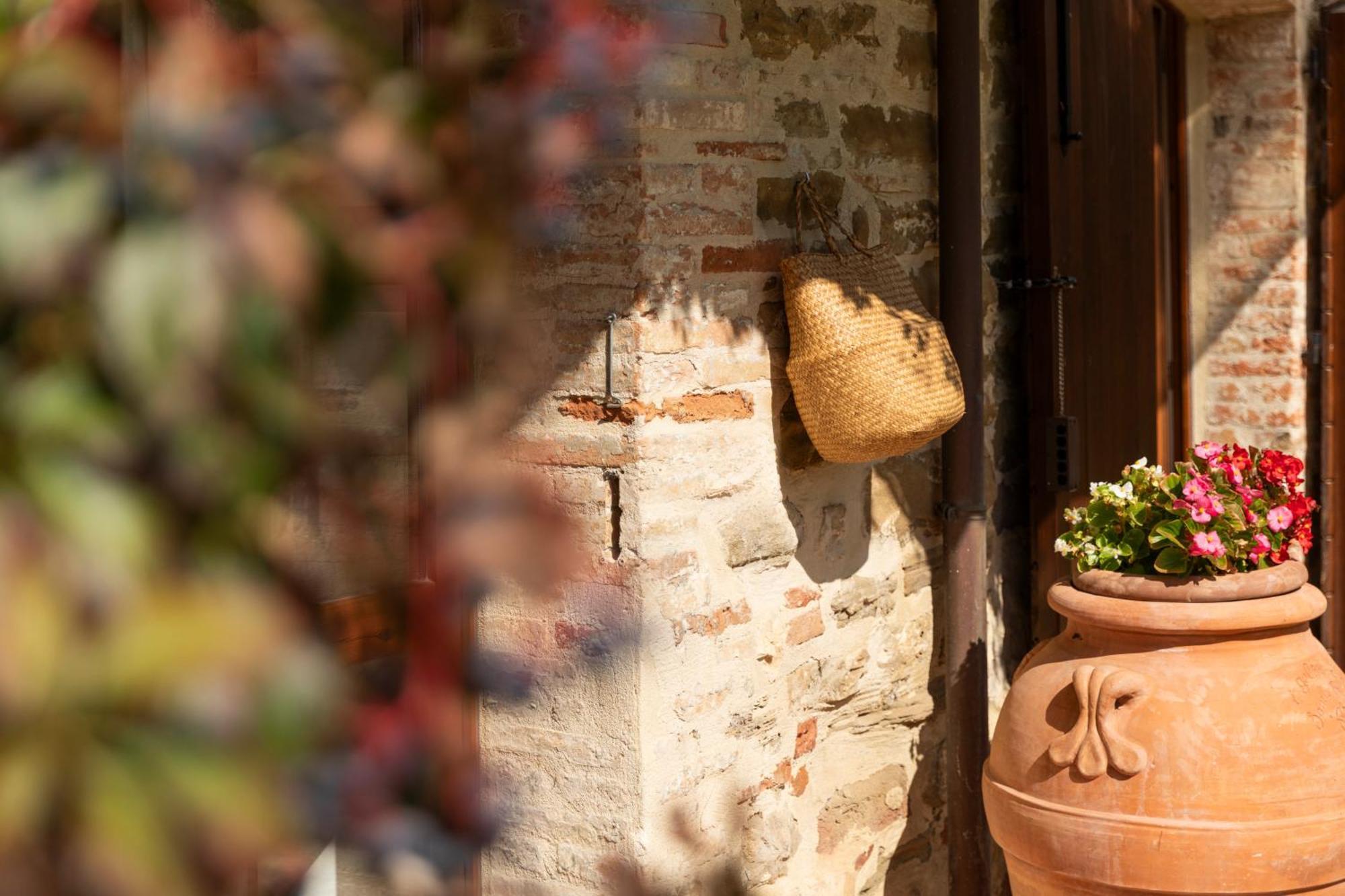 Agriturismo I Gelsi Di Santa Cristina Γκούμπιο Εξωτερικό φωτογραφία