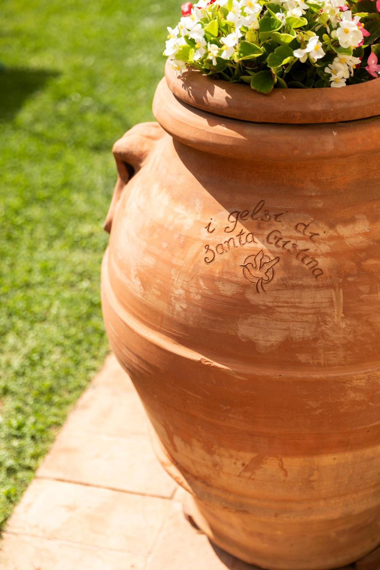 Agriturismo I Gelsi Di Santa Cristina Γκούμπιο Εξωτερικό φωτογραφία