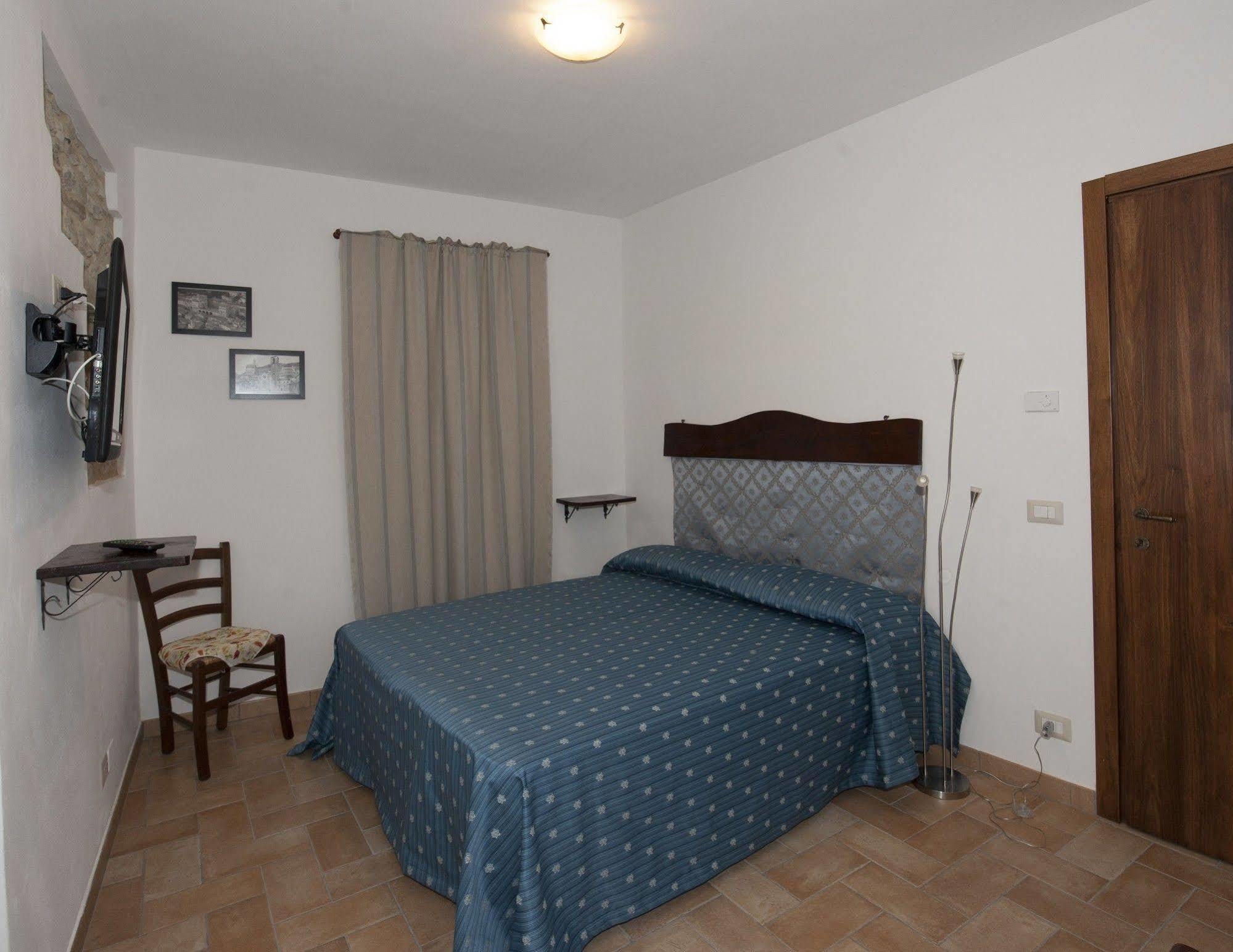 Agriturismo I Gelsi Di Santa Cristina Γκούμπιο Εξωτερικό φωτογραφία